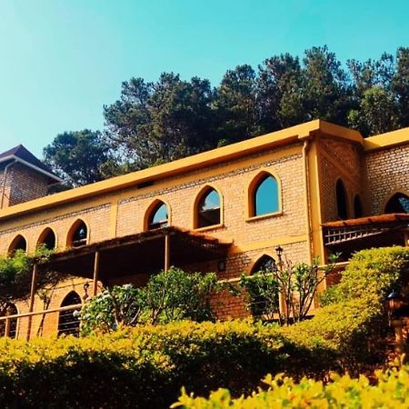 Le Chateau Du Lac De Mantasoa Esterno foto